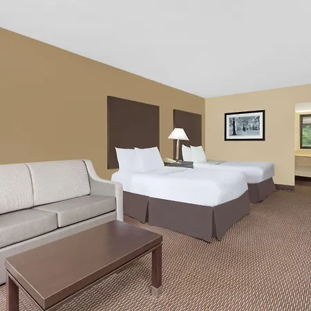 Days Inn By Wyndham Asheville/Mall Exterior photo